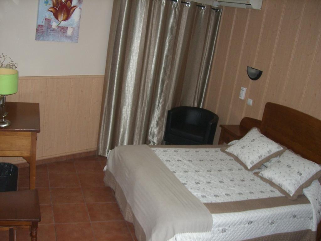Hotel O Gadanha Estremoz Δωμάτιο φωτογραφία